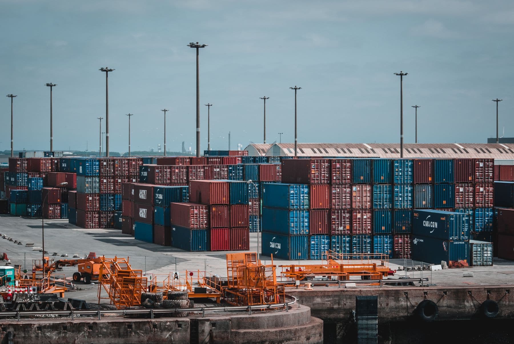 Container terminal connecting distribution warehouses with shipping routes